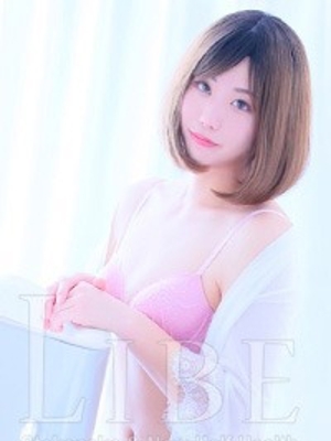 双葉 明花莉