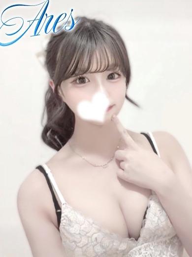 みい[激カワ童顔19歳]