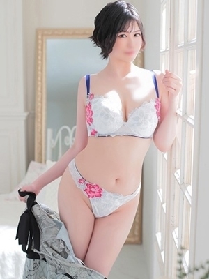 星南（せな）（巨乳・美尻）