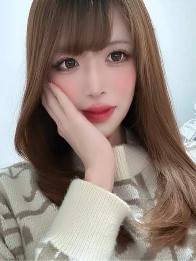 夢咲ひな