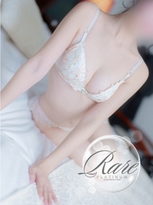 新人るみ