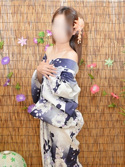 美山 まひろ