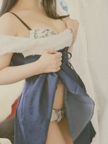 有村 かれん
