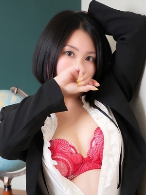 村上 詩織