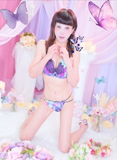 瞳
