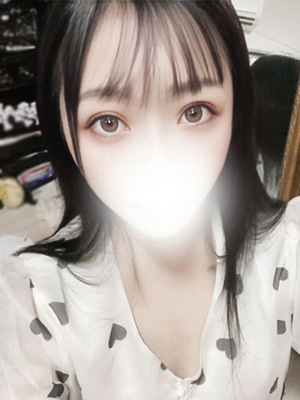 真島ぴの