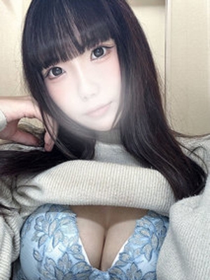飯田あこ