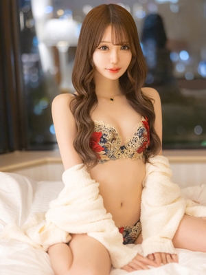 鳴海まみ